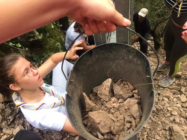 Six scouts bénévoles pour préserver l'environnement du Parc naturel du Haut Languedoc