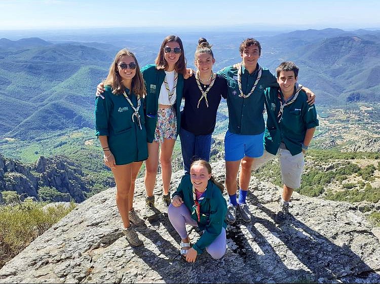 Six jeunes scouts au service de la préservation de l'environnement du Parc naturel régional du Haut-Languedoc